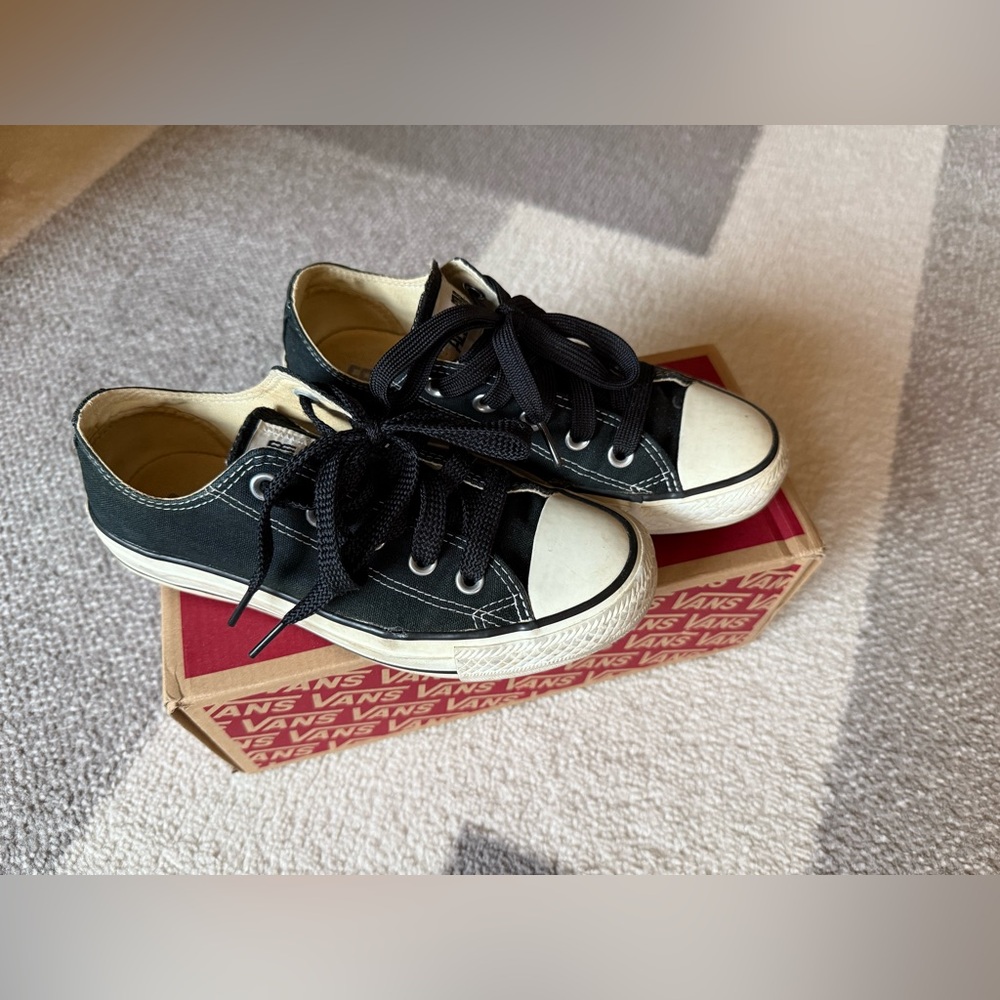 Converse All Star Chuck Taylor Sneakers Unisex M4W6
